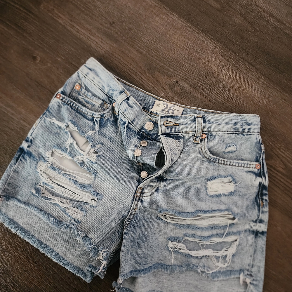 We The Free Distressed Denim Women Shorts
